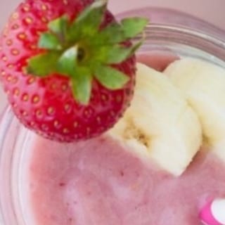 Straw-Nana Smoothie